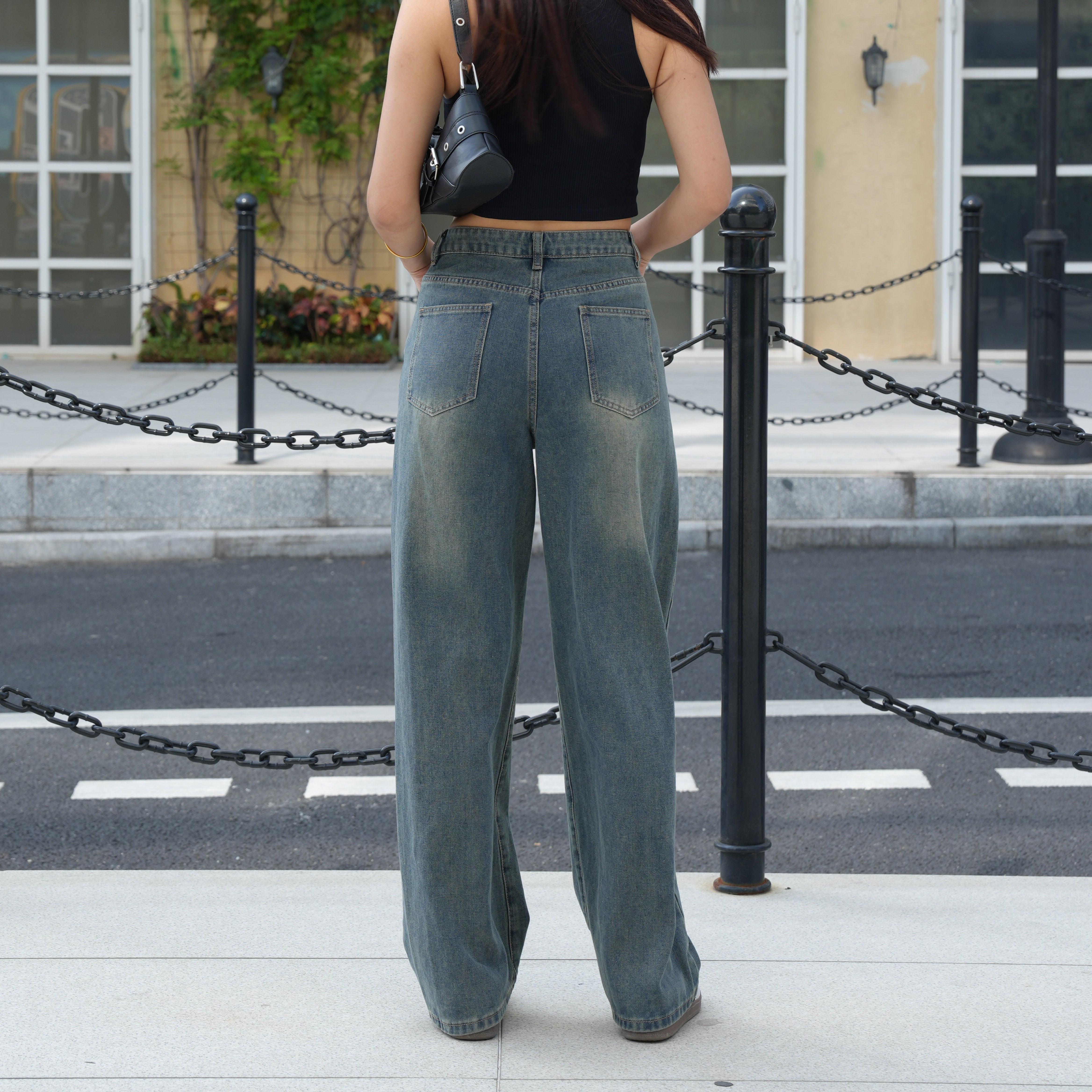 Benimeria-Star Wide-legged Jeans With Wide Slanted Pocke